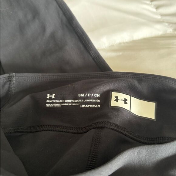 Offer a Price University of Cincinnati Under Armour Black Women's Legging Size S - Picture 5 of 9